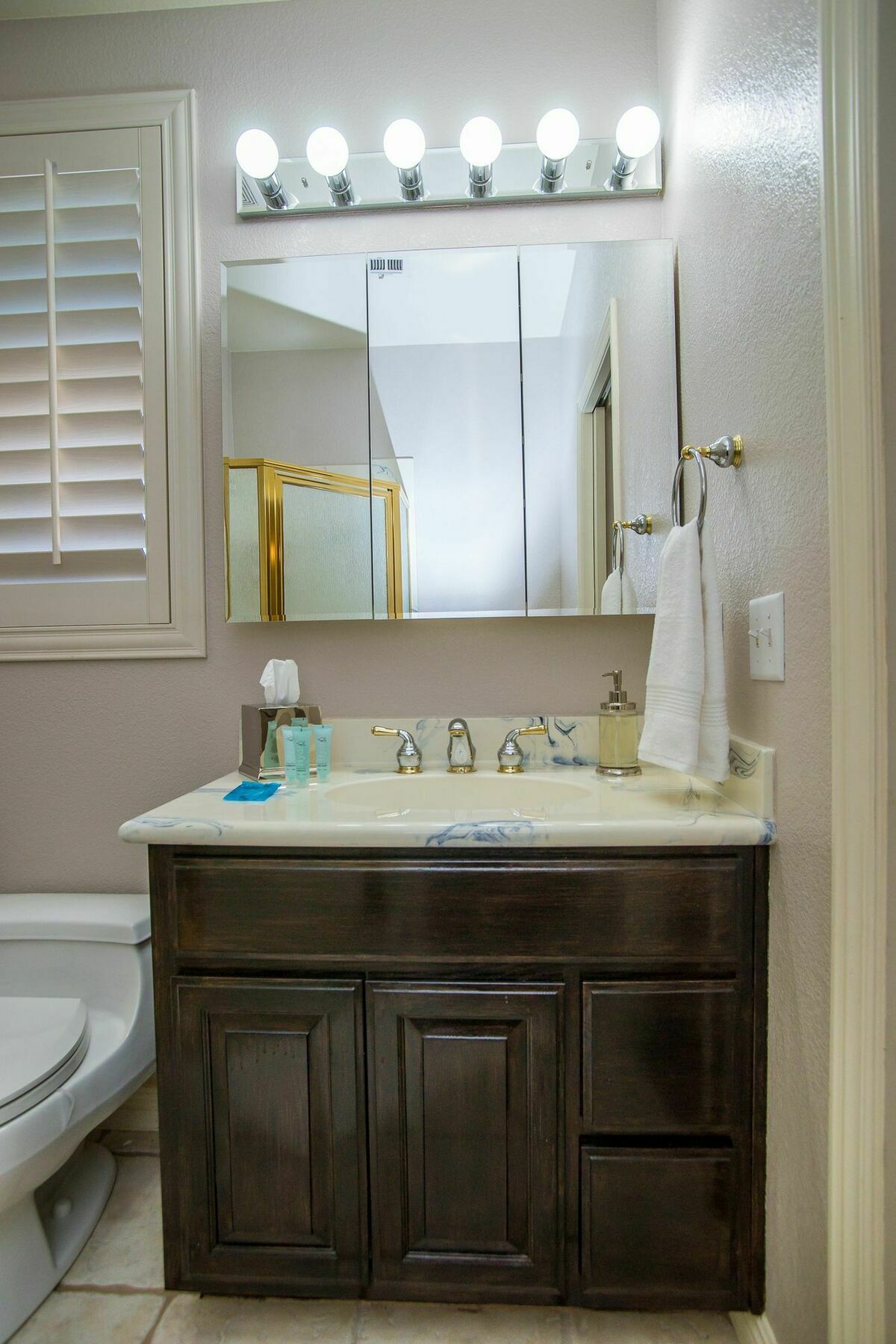 Luxury 6br 10min To Lv Strip Sleeps 20 Apartment