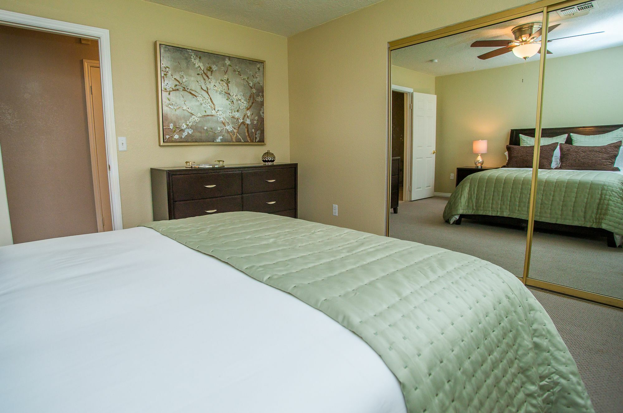 Luxury 6br 10min To Lv Strip Sleeps 20 Apartment *